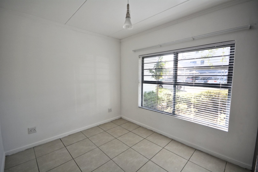 To Let 3 Bedroom Property for Rent in Sandown Western Cape